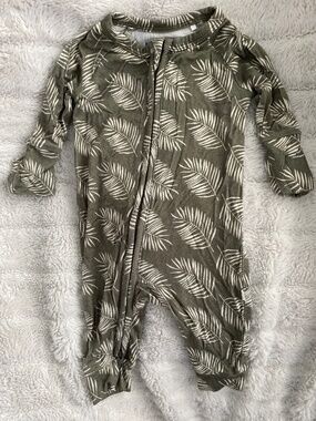 Brave Little Ones Bamboo Newborn Bodysuit with Palm Leaves